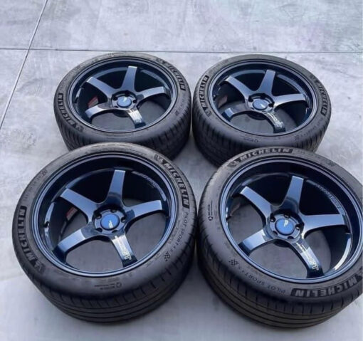 Nissan GTR R35 Advaan GT wheels